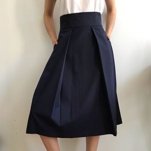 Harlowe & Graham navy pleated midi skirt